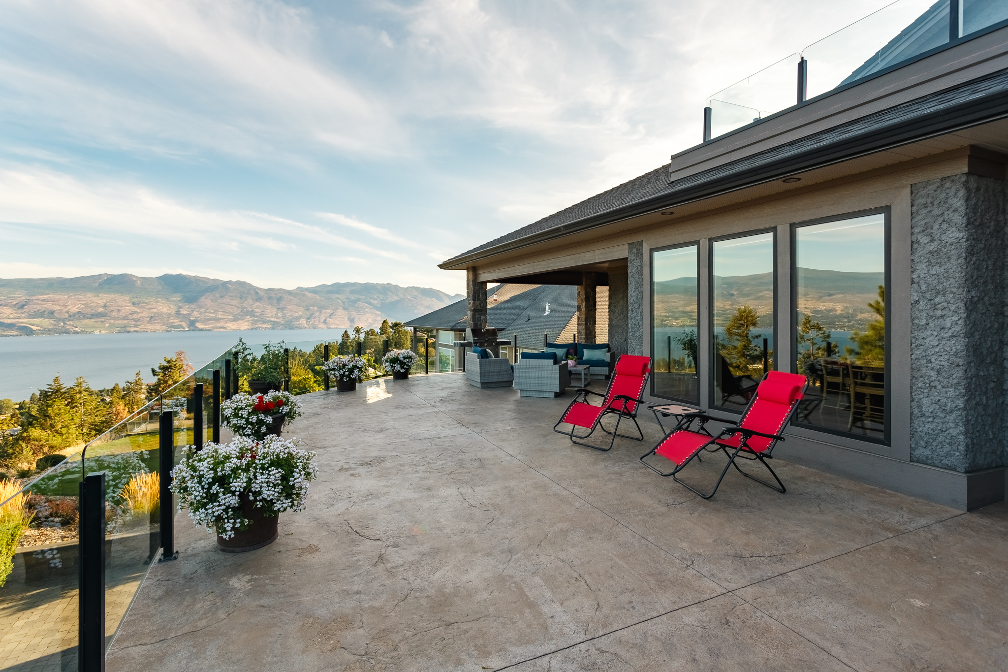 2943 Lakeview Cove Road, West Kelowna Property Listing